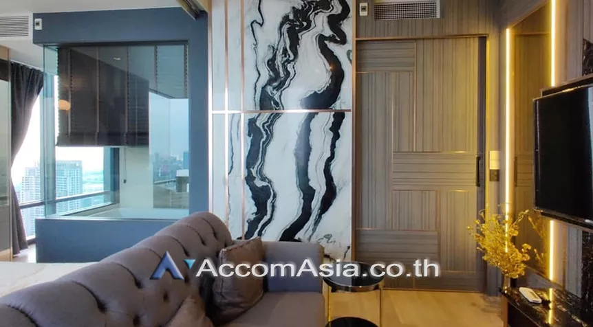  1 Bedroom  Condominium For Rent in Silom, Bangkok  near BTS Chong Nonsi (AA26024)