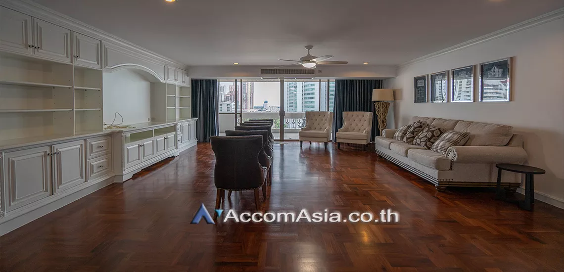 Big Balcony, Pet friendly |  3 Bedrooms  Apartment For Rent in Sukhumvit, Bangkok  near BTS Asok - MRT Sukhumvit (AA26032)