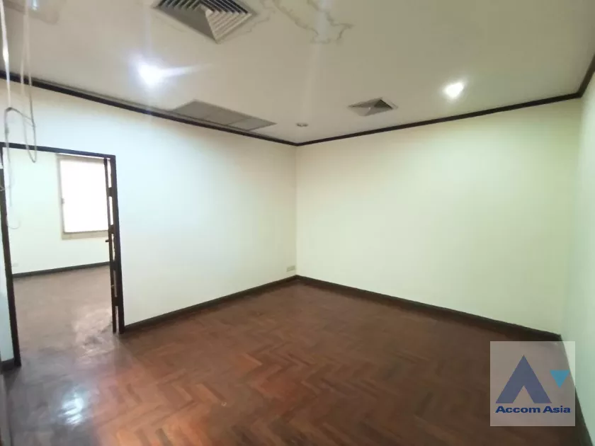 9  3 br Townhouse For Rent in sukhumvit ,Bangkok BTS Phra khanong AA26041