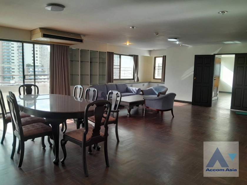 Condominium For Rent & Sale in Sukhumvit, Bangkok Code 24058