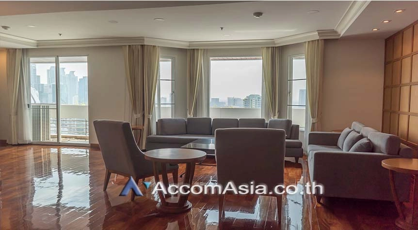 Big Balcony, Pet friendly |  4 Bedrooms  Apartment For Rent in Sukhumvit, Bangkok  near BTS Nana (AA26130)