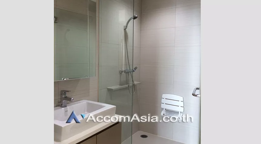  2 Bedrooms  Condominium For Rent in Sukhumvit, Bangkok  near BTS Thong Lo (AA26133)