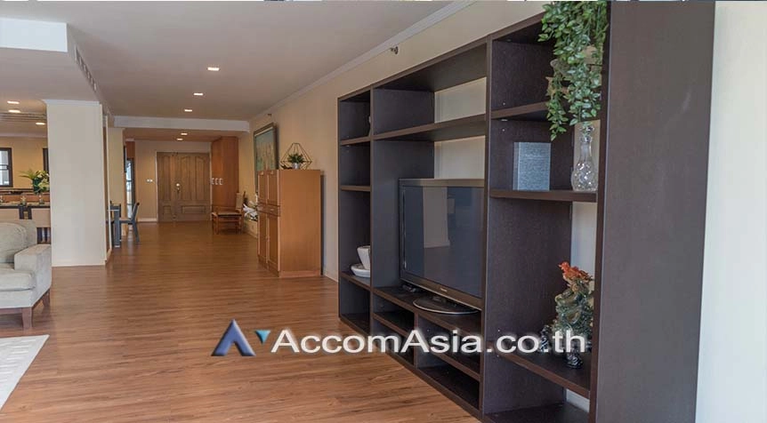 Pet friendly |  2 Bedrooms  Condominium For Rent & Sale in Sukhumvit, Bangkok  near BTS Asok - MRT Sukhumvit (AA26135)