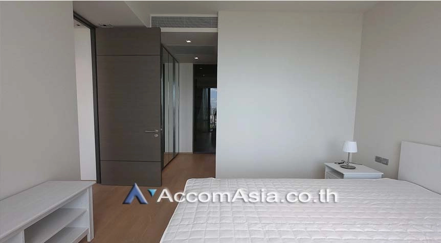 Garden View |  1 Bedroom  Condominium For Rent in Ploenchit, Bangkok  near BTS Chitlom (AA26153)