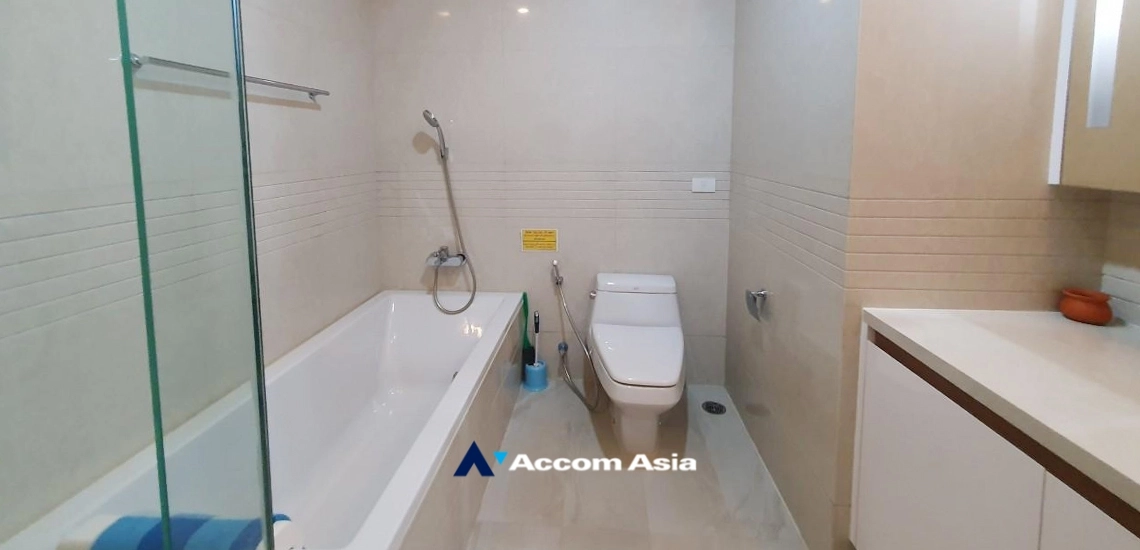 18  2 br Condominium For Rent in Ploenchit ,Bangkok BTS Chitlom at Q Langsuan  AA26169