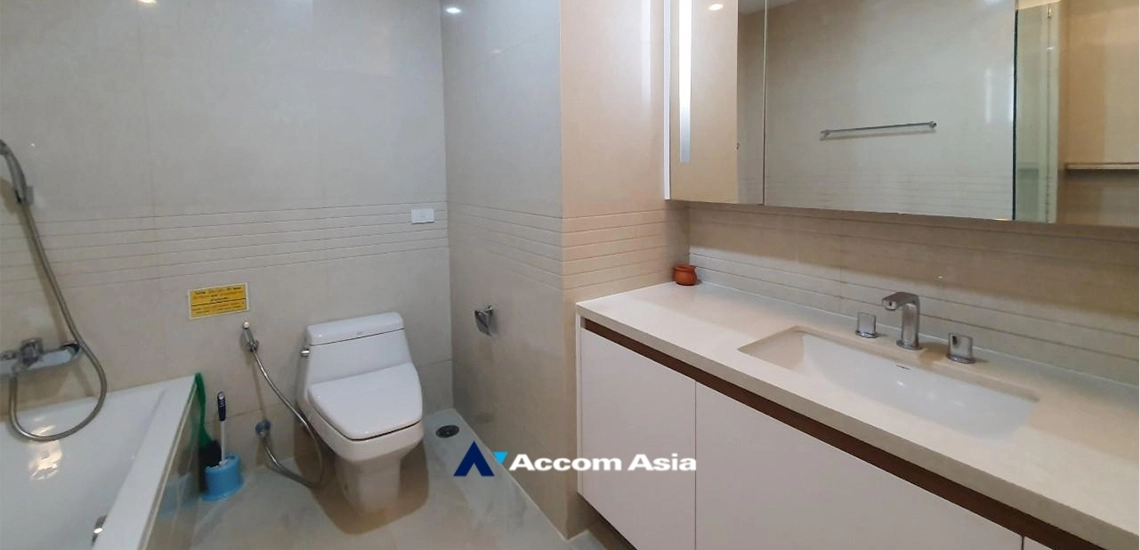 19  2 br Condominium For Rent in Ploenchit ,Bangkok BTS Chitlom at Q Langsuan  AA26169