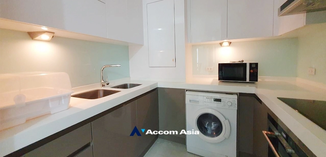 12  2 br Condominium For Rent in Ploenchit ,Bangkok BTS Chitlom at Q Langsuan  AA26169