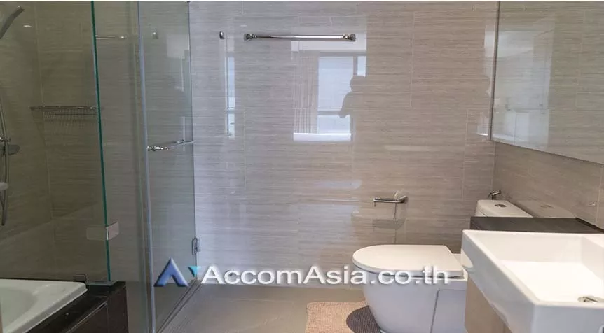 Pet friendly |  2 Bedrooms  Apartment For Rent in Sukhumvit, Bangkok  near BTS Phrom Phong (AA26179)