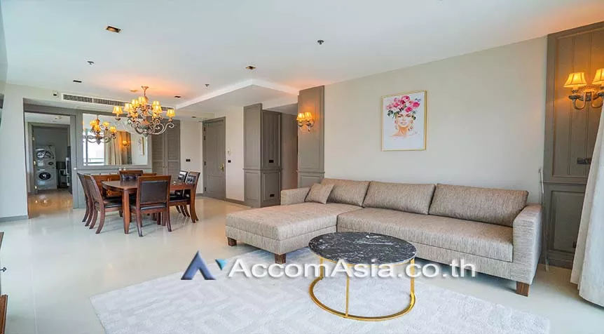  2 Bedrooms  Condominium For Rent in Ploenchit, Bangkok  near BTS Ploenchit (AA26211)