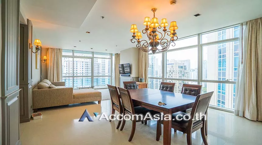  2 Bedrooms  Condominium For Rent in Ploenchit, Bangkok  near BTS Ploenchit (AA26211)