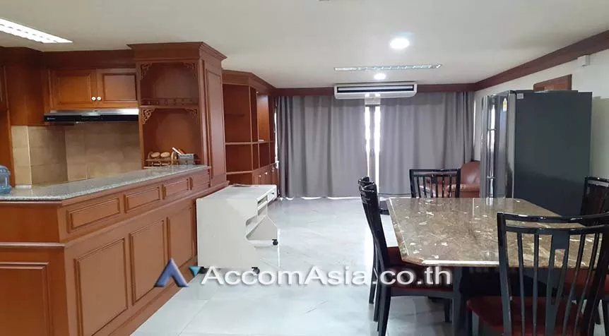  3 Bedrooms  Condominium For Rent in Sukhumvit, Bangkok  near BTS Asok - MRT Sukhumvit (AA26212)