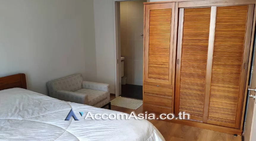  1 Bedroom  Condominium For Rent in Sukhumvit, Bangkok  near BTS Phrom Phong (AA26218)