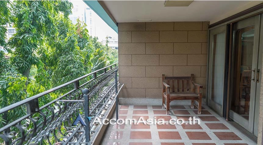 Pet friendly |  3 Bedrooms  Condominium For Rent in Sukhumvit, Bangkok  near BTS Phrom Phong (AA26240)