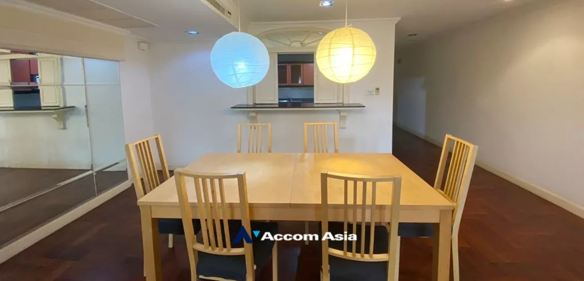 Pet friendly |  3 Bedrooms  Condominium For Rent in Sukhumvit, Bangkok  near BTS Phrom Phong (AA26241)