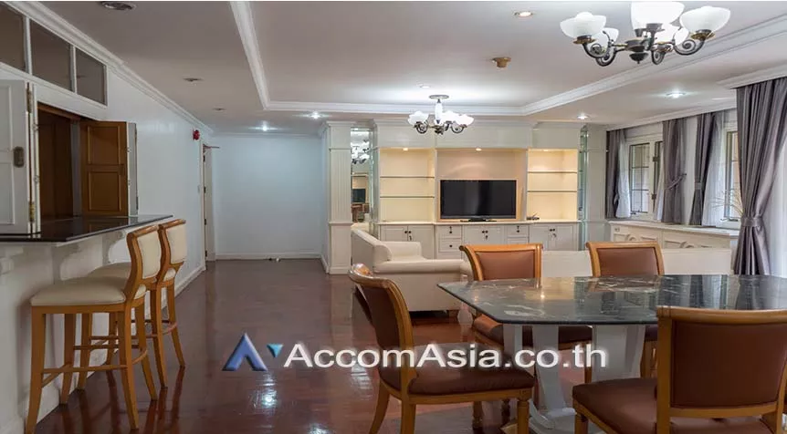 Pet friendly |  3 Bedrooms  Condominium For Rent in Sukhumvit, Bangkok  near BTS Phrom Phong (AA26242)