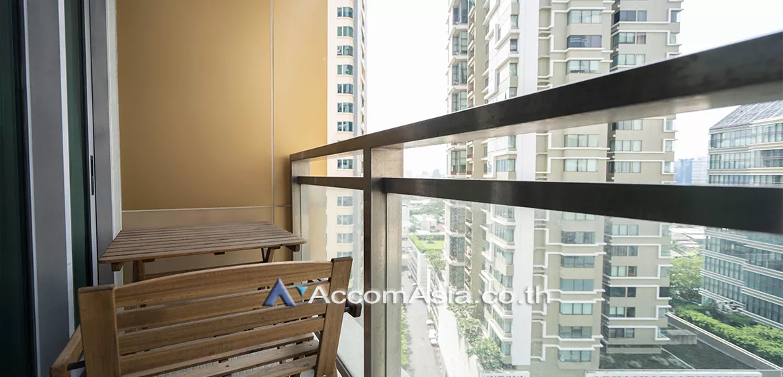  2 Bedrooms  Condominium For Rent in Sukhumvit, Bangkok  near BTS Phrom Phong (AA26251)