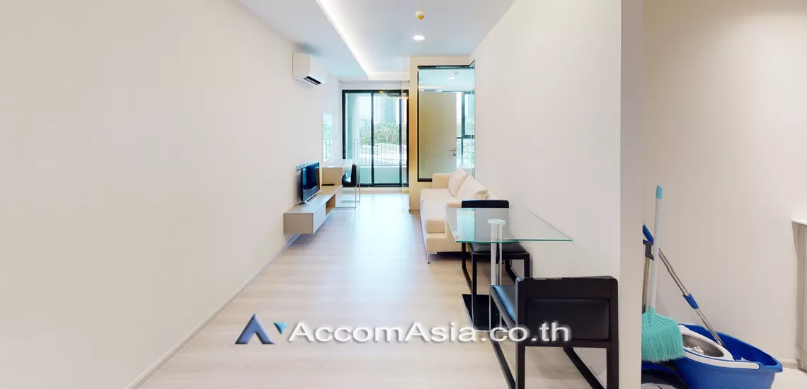  1 Bedroom  Condominium For Sale in Sukhumvit, Bangkok  near BTS Thong Lo (AA26256)