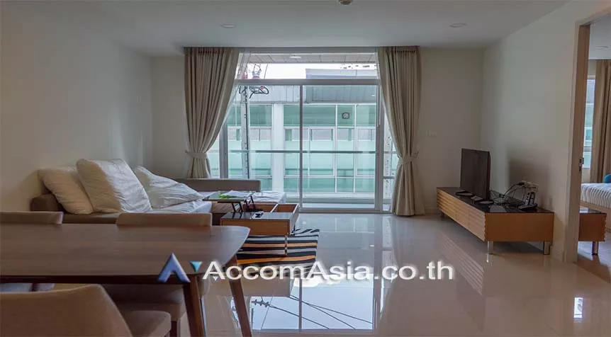  1 Bedroom  Apartment For Rent in Sukhumvit, Bangkok  near BTS Phrom Phong (AA26310)