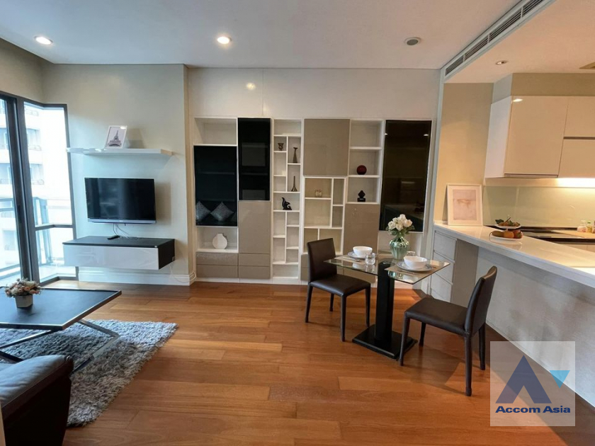 Fully Furnished |  1 Bedroom  Condominium For Rent & Sale in Sukhumvit, Bangkok  near BTS Phrom Phong (AA26399)