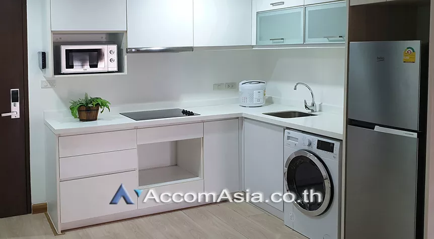  2 Bedrooms  Condominium For Rent in Sukhumvit, Bangkok  near BTS Thong Lo (AA26416)
