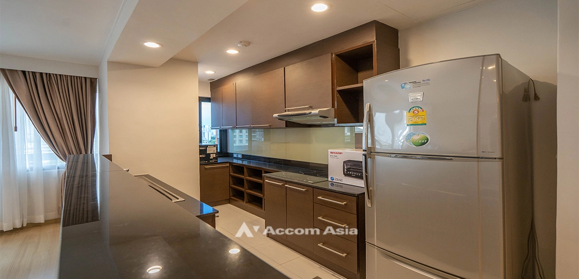  2 Bedrooms  Apartment For Rent in Sukhumvit, Bangkok  near BTS Asok - MRT Sukhumvit (24095)