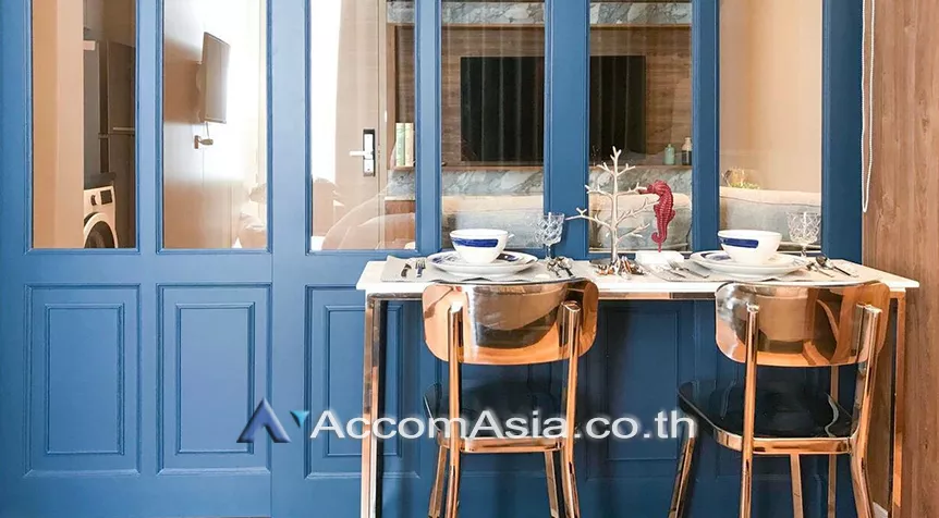  1 Bedroom  Condominium For Sale in Sukhumvit, Bangkok  near BTS Phrom Phong (AA26441)