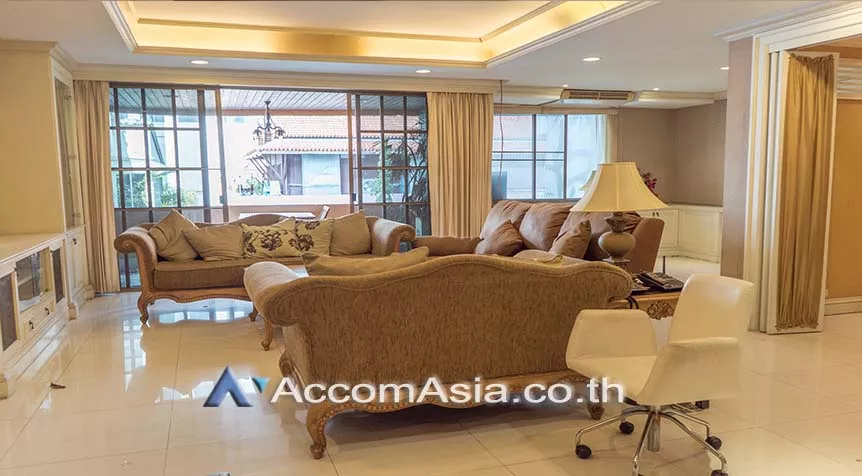 Pet friendly |  3 Bedrooms  Condominium For Rent in Sukhumvit, Bangkok  near BTS Phrom Phong (AA26442)