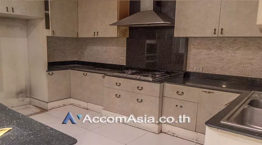 Pet friendly |  3 Bedrooms  Condominium For Rent in Sukhumvit, Bangkok  near BTS Phrom Phong (AA26442)