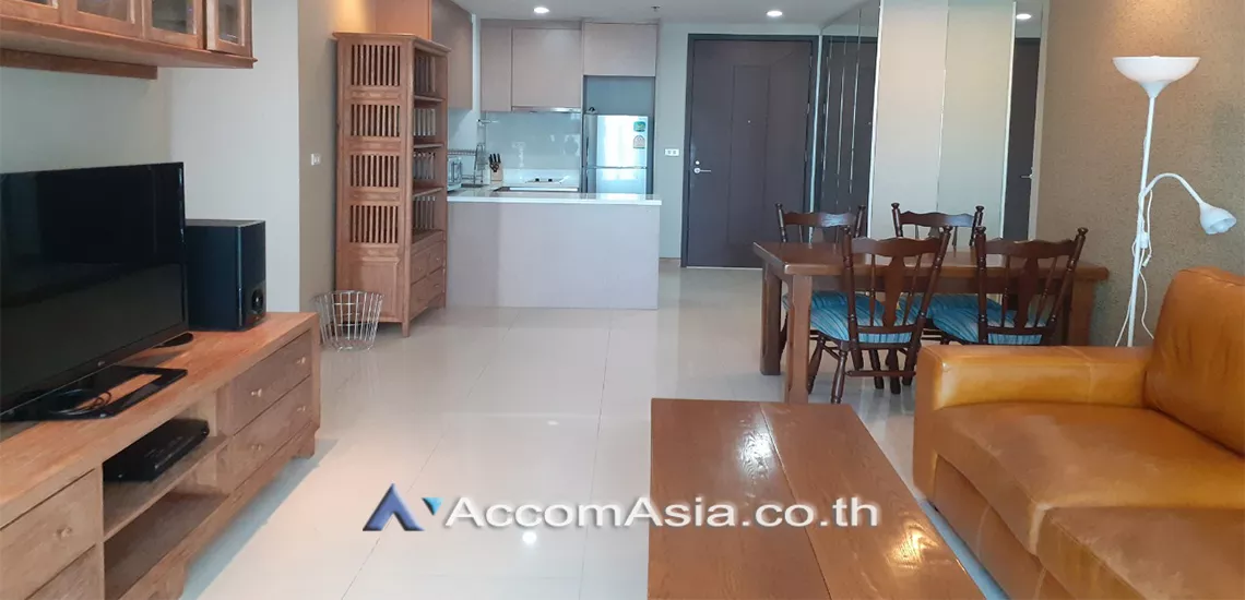  1 Bedroom  Condominium For Rent in Ploenchit, Bangkok  near BTS Ratchadamri (AA26447)