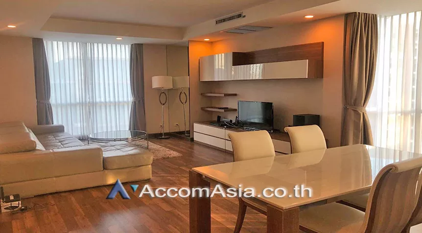  2 Bedrooms  Condominium For Rent in Ploenchit, Bangkok  near BTS Ratchadamri (AA26448)