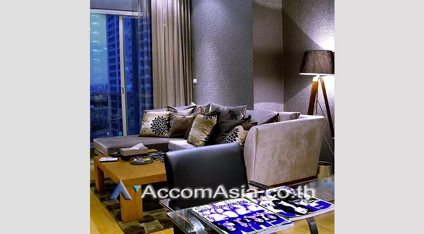  2 Bedrooms  Condominium For Sale in Sukhumvit, Bangkok  near BTS Asok - MRT Sukhumvit (AA26475)