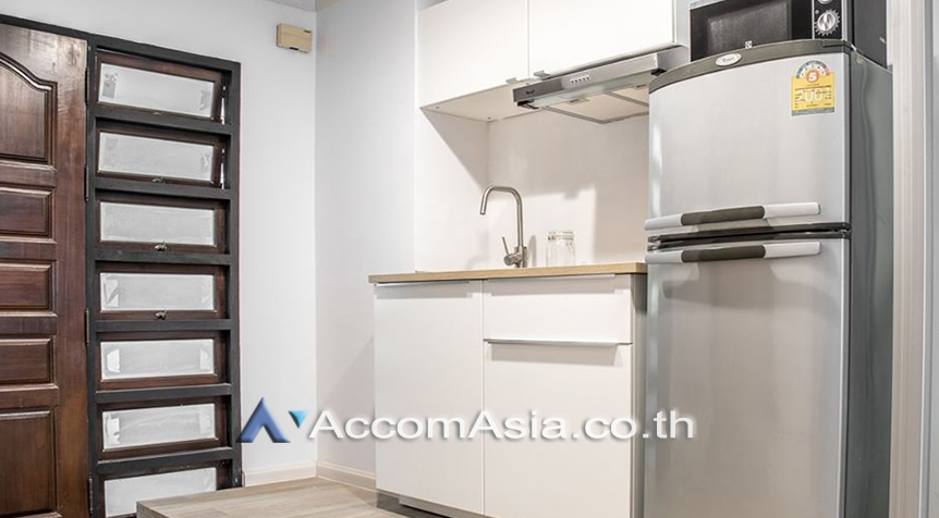  1 Bedroom  Condominium For Rent & Sale in Sukhumvit, Bangkok  near BTS Phrom Phong (AA26504)