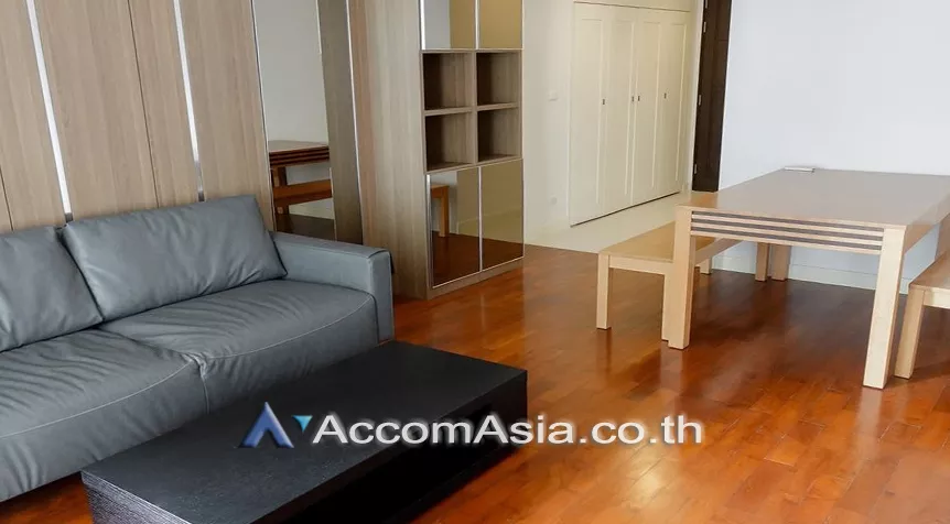  1 Bedroom  Condominium For Rent in Sukhumvit, Bangkok  near BTS Phrom Phong (AA26530)