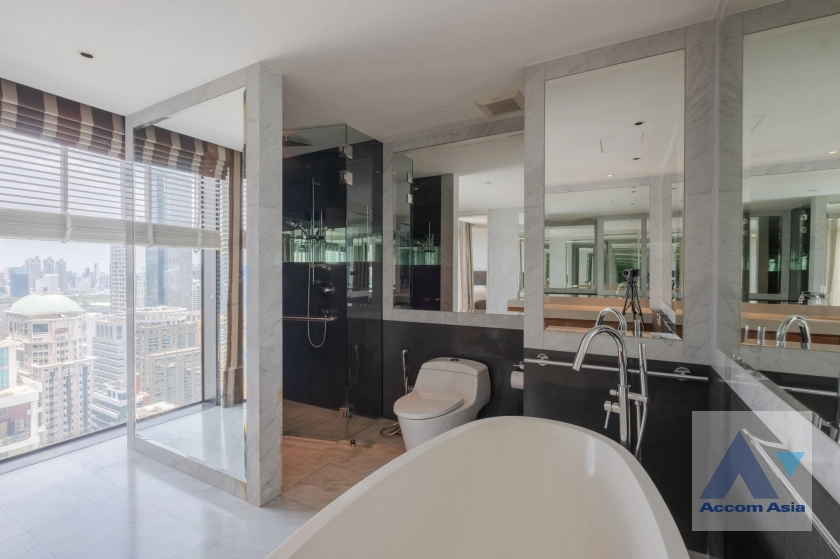 36  3 br Condominium for rent and sale in Ploenchit ,Bangkok BTS Ratchadamri at The Residences at The St. Regis Bangkok AA26546