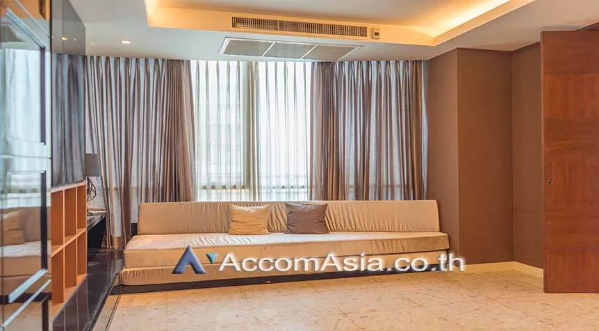  1  3 br Condominium For Rent in Ploenchit ,Bangkok BTS Ratchadamri at The Rajdamri AA26563