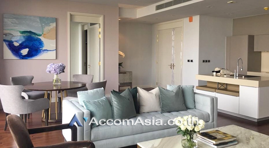 Pet friendly |  2 Bedrooms  Condominium For Rent & Sale in Sukhumvit, Bangkok  near BTS Phrom Phong (AA26577)