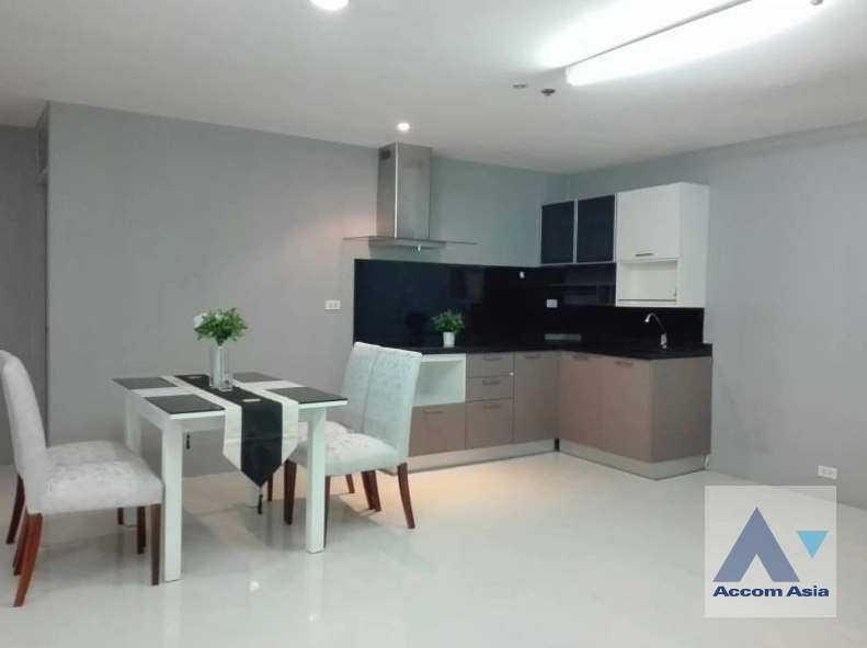 Pet friendly |  3 Bedrooms  Condominium For Rent in Sukhumvit, Bangkok  near BTS Phrom Phong (AA26615)