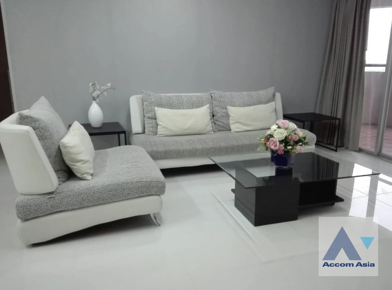 Pet friendly |  3 Bedrooms  Condominium For Rent in Sukhumvit, Bangkok  near BTS Phrom Phong (AA26615)