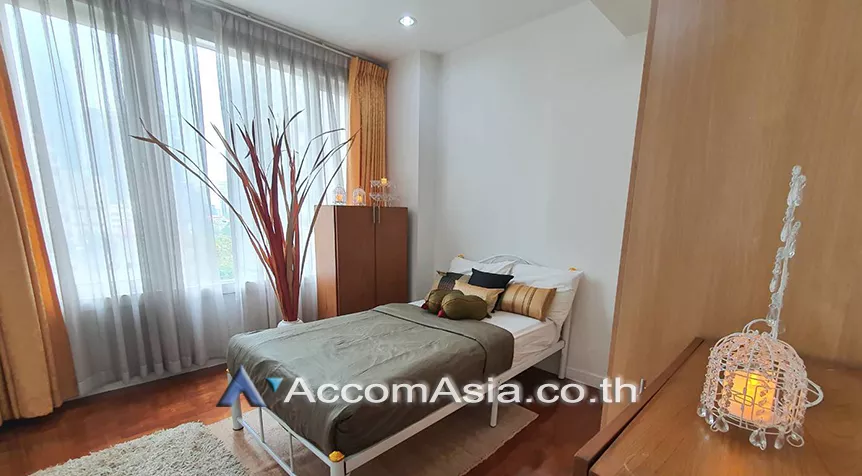  2 Bedrooms  Condominium For Rent in Sukhumvit, Bangkok  near BTS Phrom Phong (AA26703)