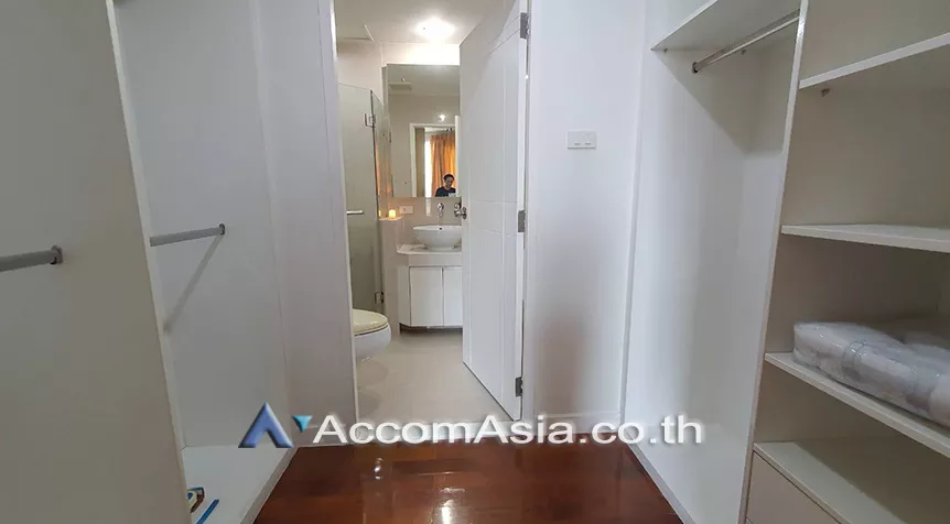  2 Bedrooms  Condominium For Rent in Sukhumvit, Bangkok  near BTS Phrom Phong (AA26703)