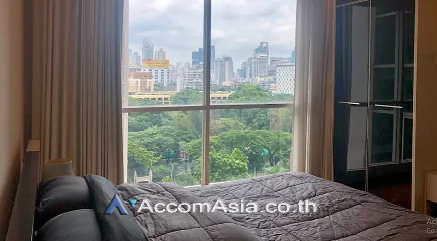  1 Bedroom  Condominium For Rent in Ploenchit, Bangkok  near BTS Chitlom (AA26723)