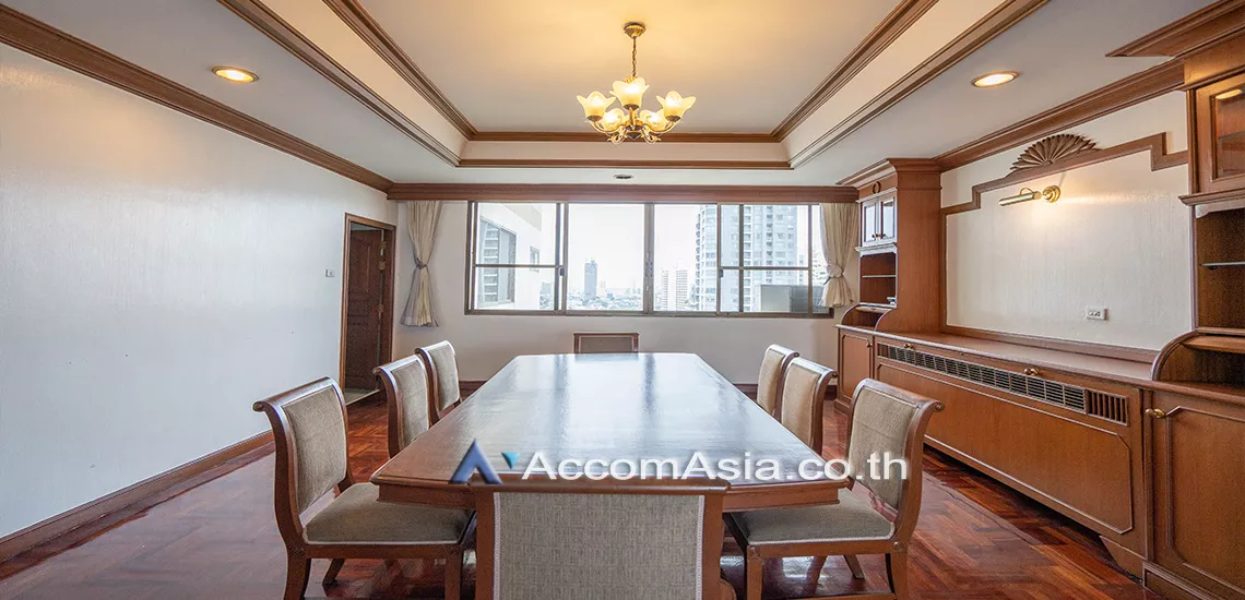 Big Balcony, Pet friendly |  3 Bedrooms  Apartment For Rent in Sukhumvit, Bangkok  near BTS Phrom Phong (AA26728)