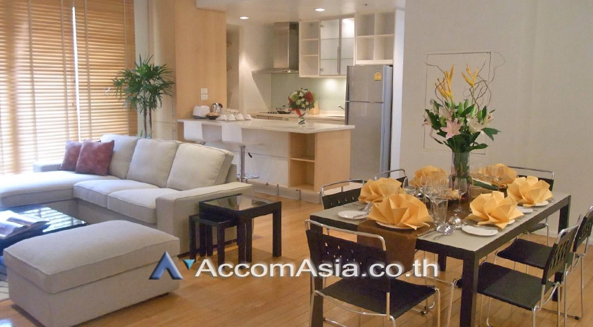 Pet friendly |  3 Bedrooms  Condominium For Rent in Silom, Bangkok  near BTS Sala Daeng - MRT Silom (AA26739)