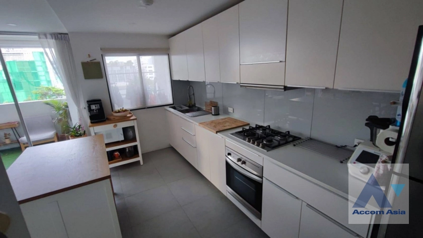 8  3 br Condominium For Rent in Sukhumvit ,Bangkok BTS Phrom Phong at D.S. Tower 2 AA26795