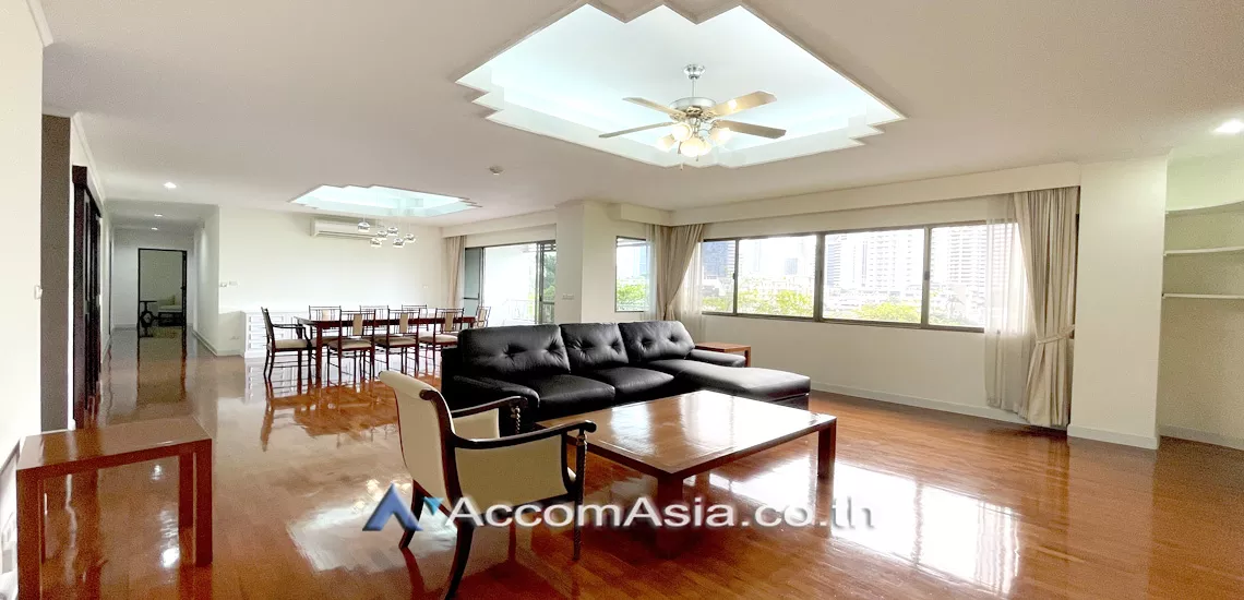 Pet friendly |  3 Bedrooms  Apartment For Rent in Sukhumvit, Bangkok  near BTS Phrom Phong (AA26796)