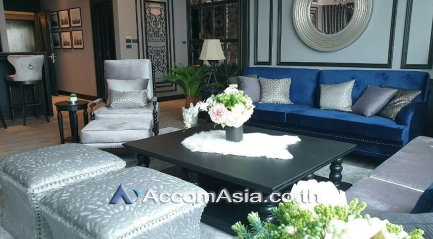  3 Bedrooms  Condominium For Rent in Ploenchit, Bangkok  near BTS Chitlom (AA26804)