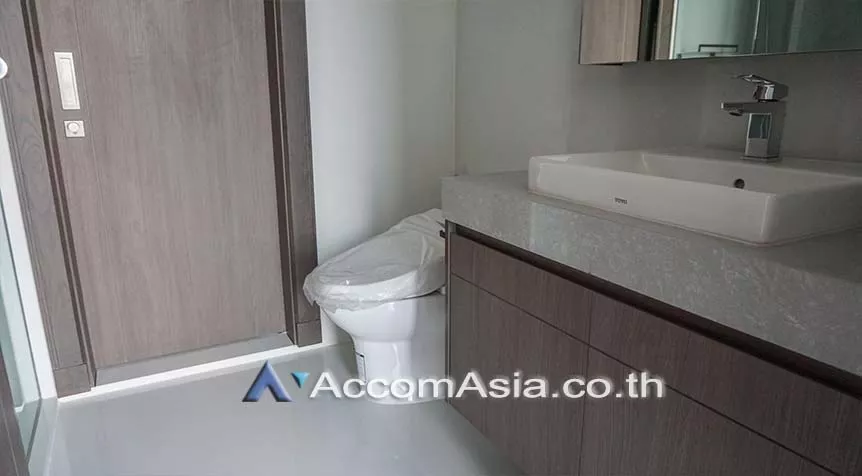  2 Bedrooms  Condominium For Rent in Sukhumvit, Bangkok  near BTS Nana (AA26858)