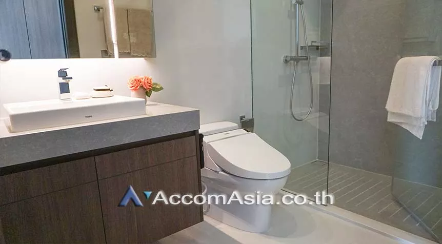  3 Bedrooms  Condominium For Rent in Sukhumvit, Bangkok  near BTS Nana (AA26864)