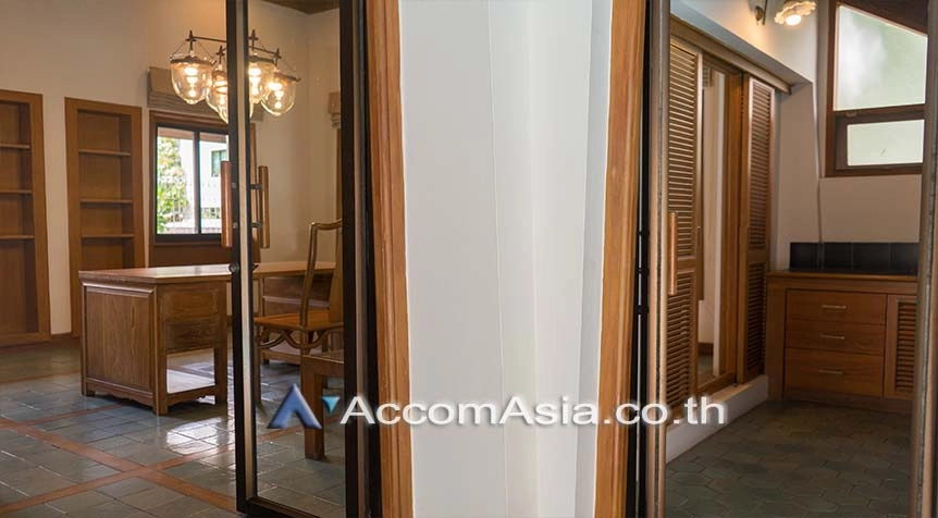 11  3 br House For Rent in Sukhumvit ,Bangkok BTS Phrom Phong at Thai House Style AA26910