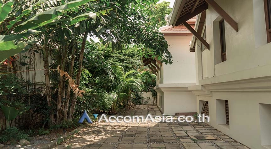 7  3 br House For Rent in Sukhumvit ,Bangkok BTS Phrom Phong at Thai House Style AA26910